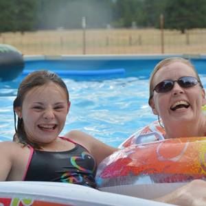 Meet your Posher, Joy